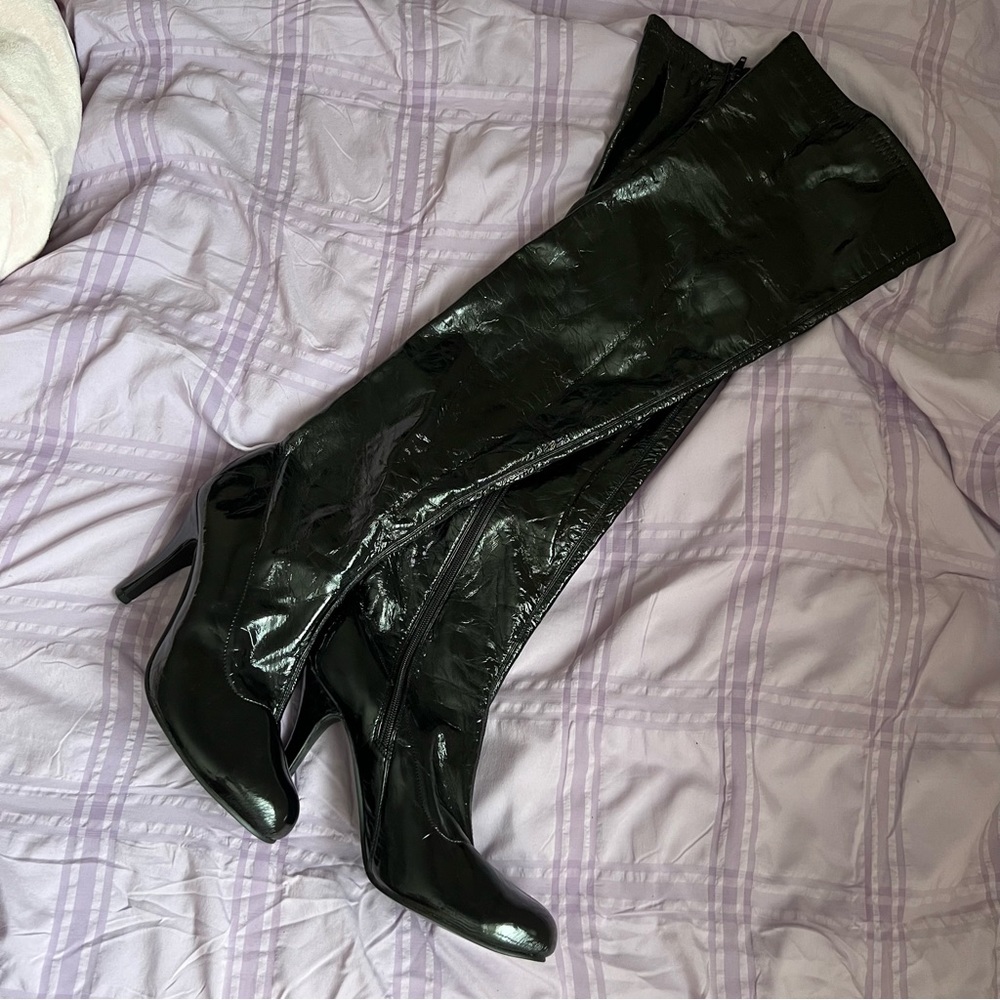 Over the knee boots